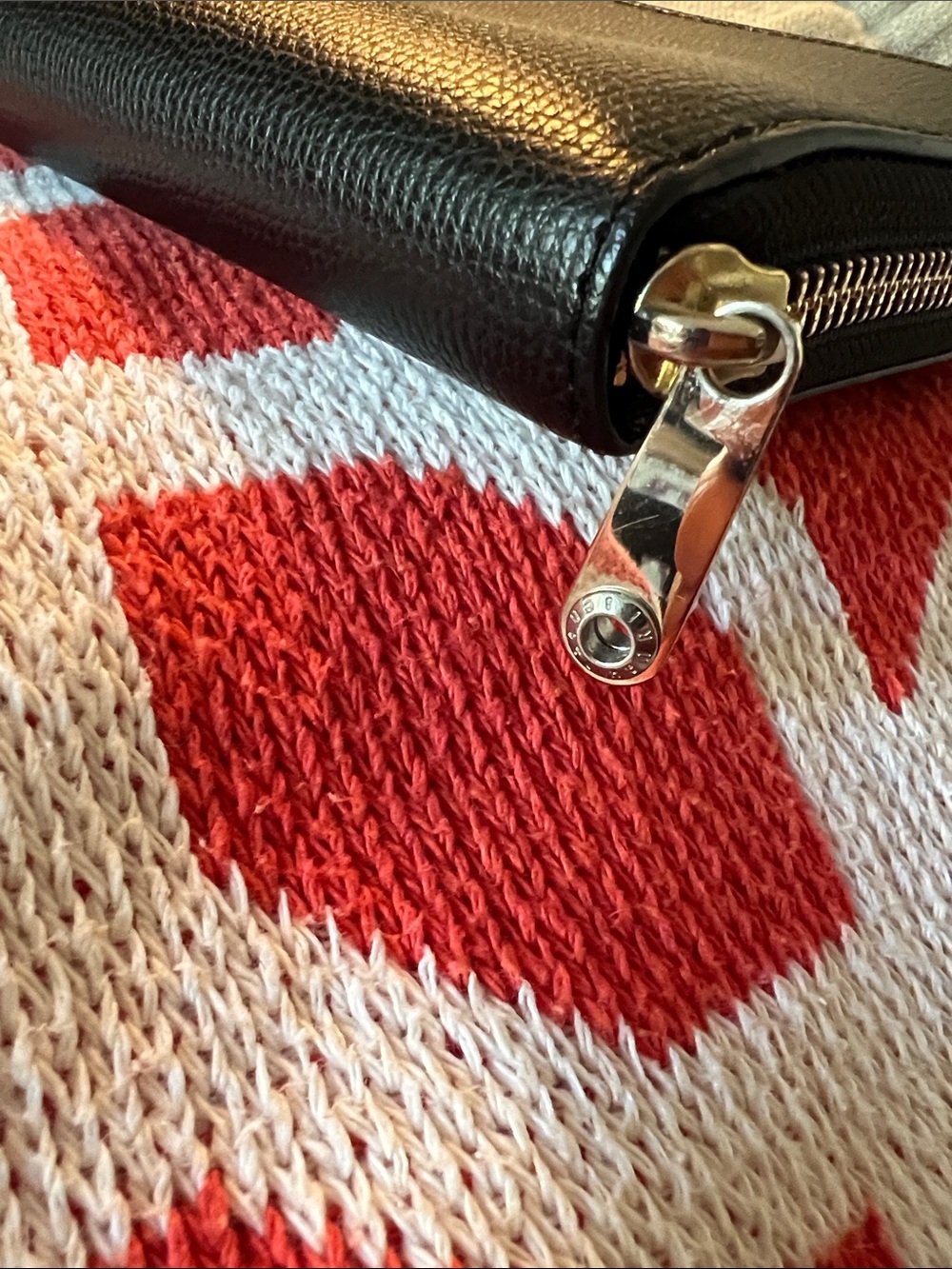 Henri bendel large zip up wallet - Picture 6 of 8